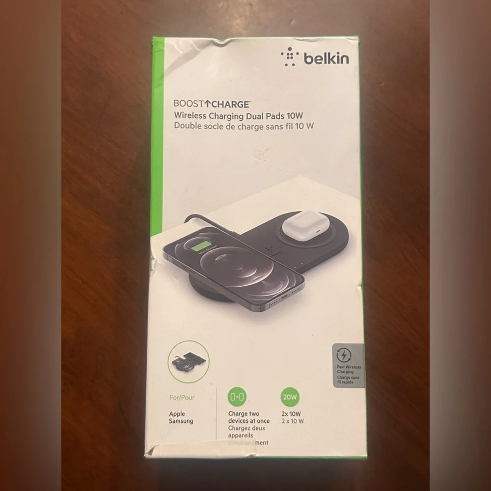 Belkin BoostCharge Dual Wireless Charger 10W - Black NIB